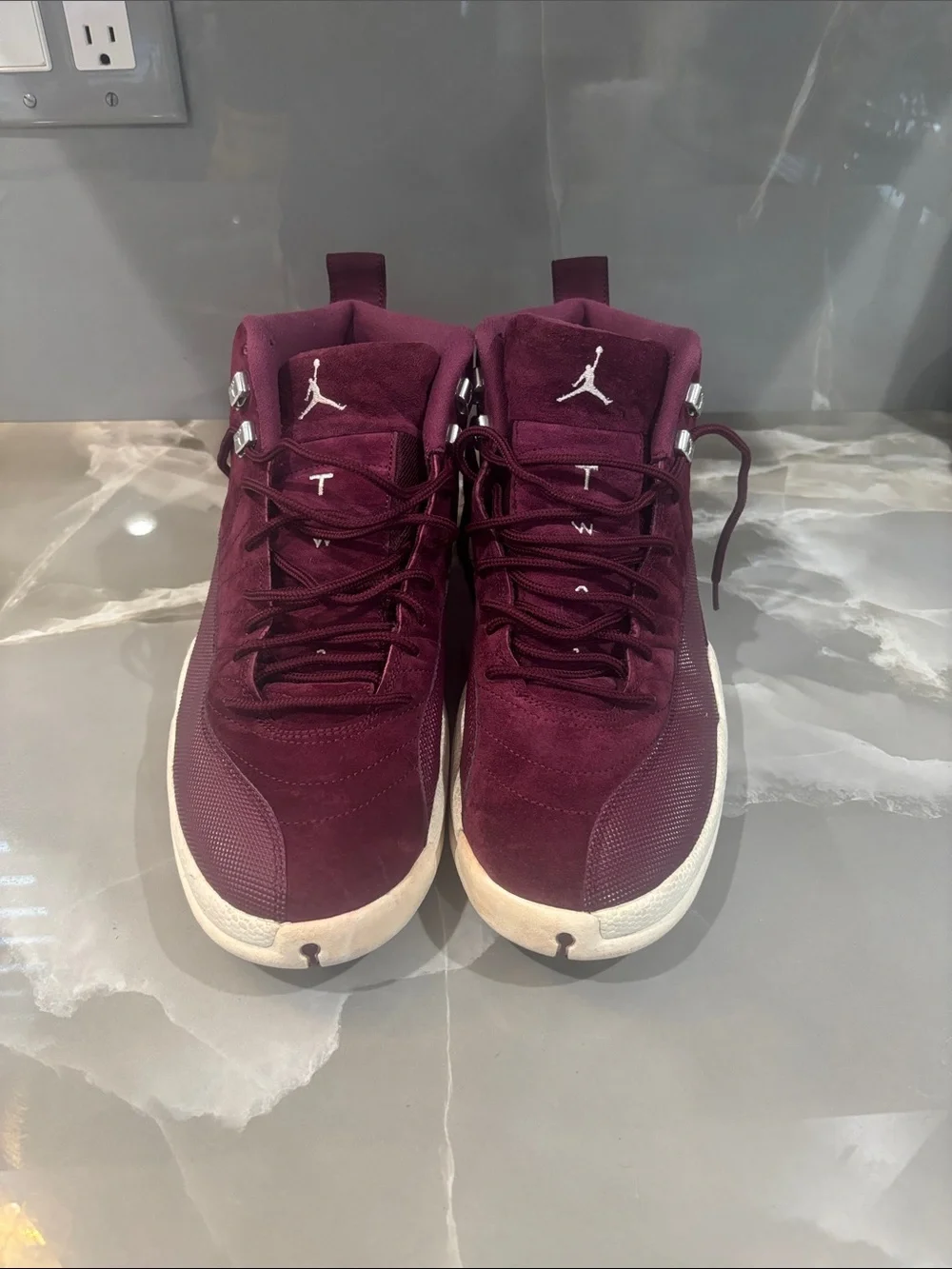 Jordan 12 Bordeaux